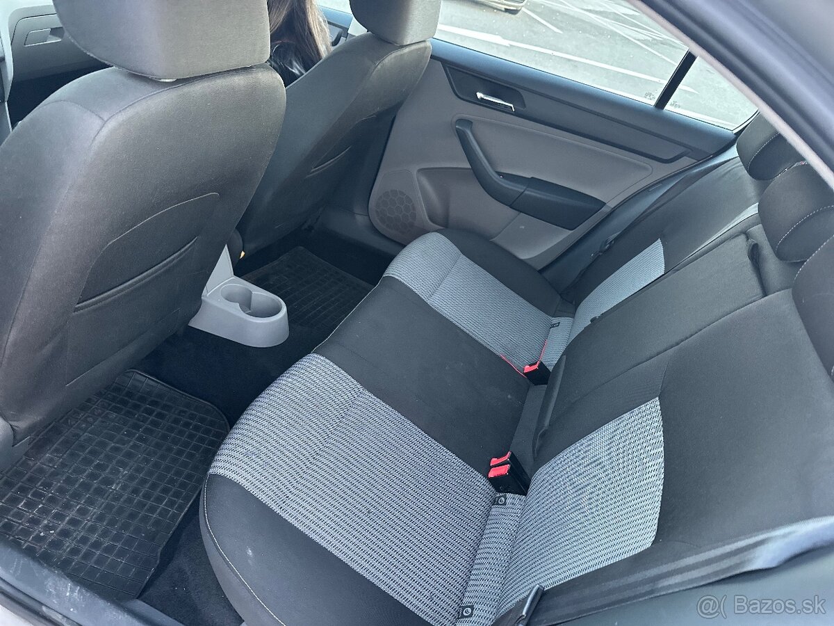 SEAT TOLEDO•2013•1.6TDI - 6