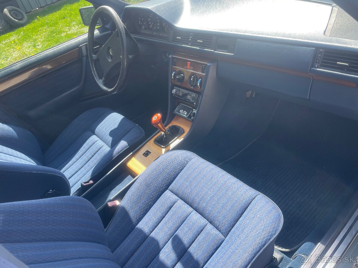 Mercedes W124 - 6