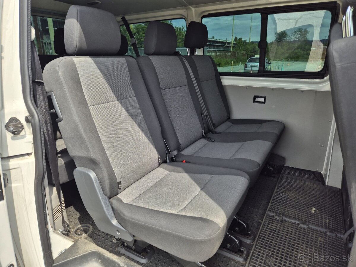 VW Transporter 9 miestny rok 2019 - 6