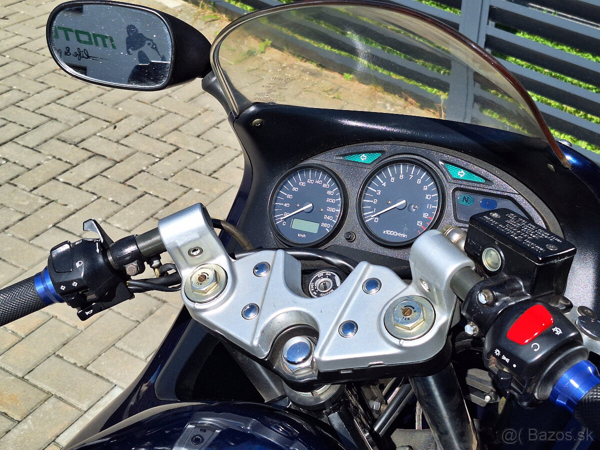 Suzuki GSX 750F - 6