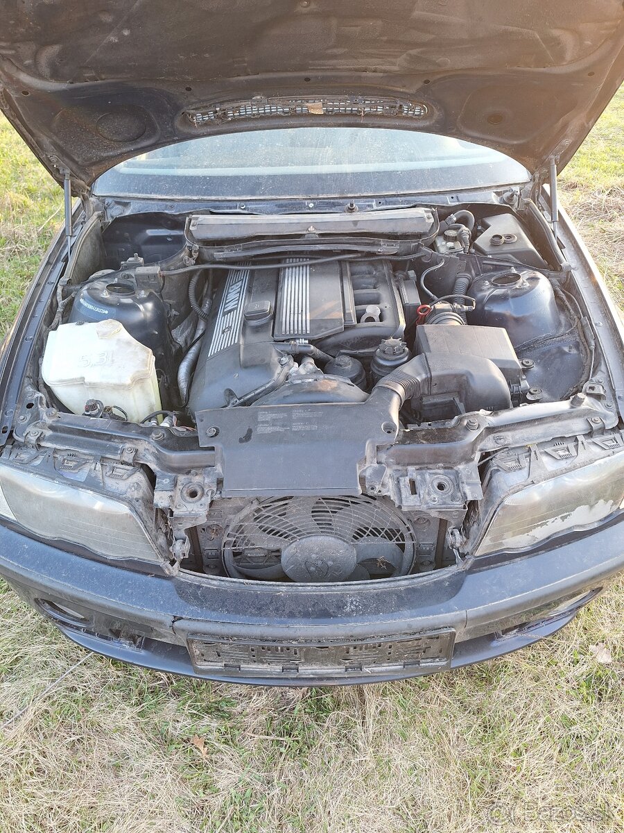 BMW e46 2.5 benzín rozpredám - 6