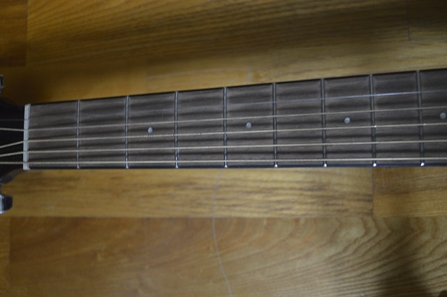 predam - velmi kvalitnu gitaru FENDER - 6