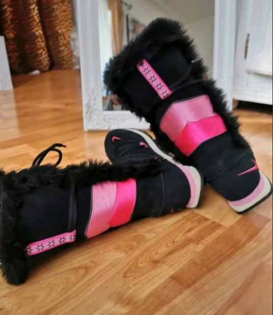 Štýlové semišové čižmičky Nike, veľkosť 37,5, NOVÉ - 6