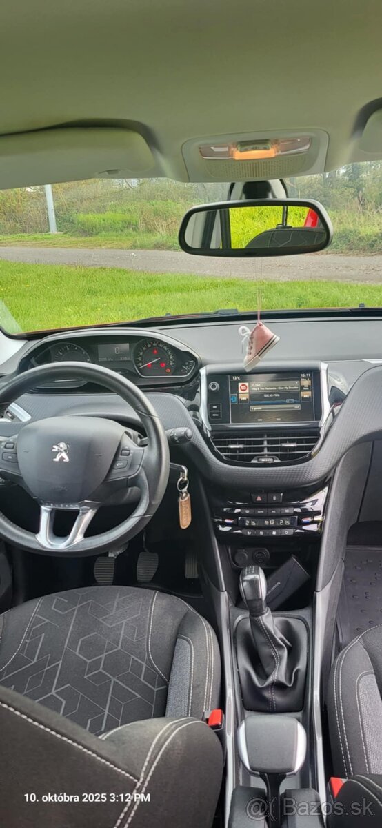 Peugeot 2008 style 1.2 PureTech 110k - 6
