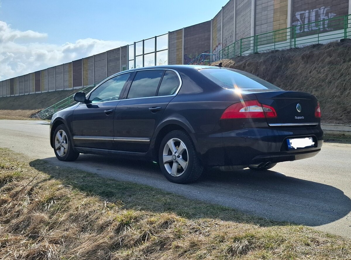 Predám Škoda Superb 2 1.8T 4x4 sedan - 6