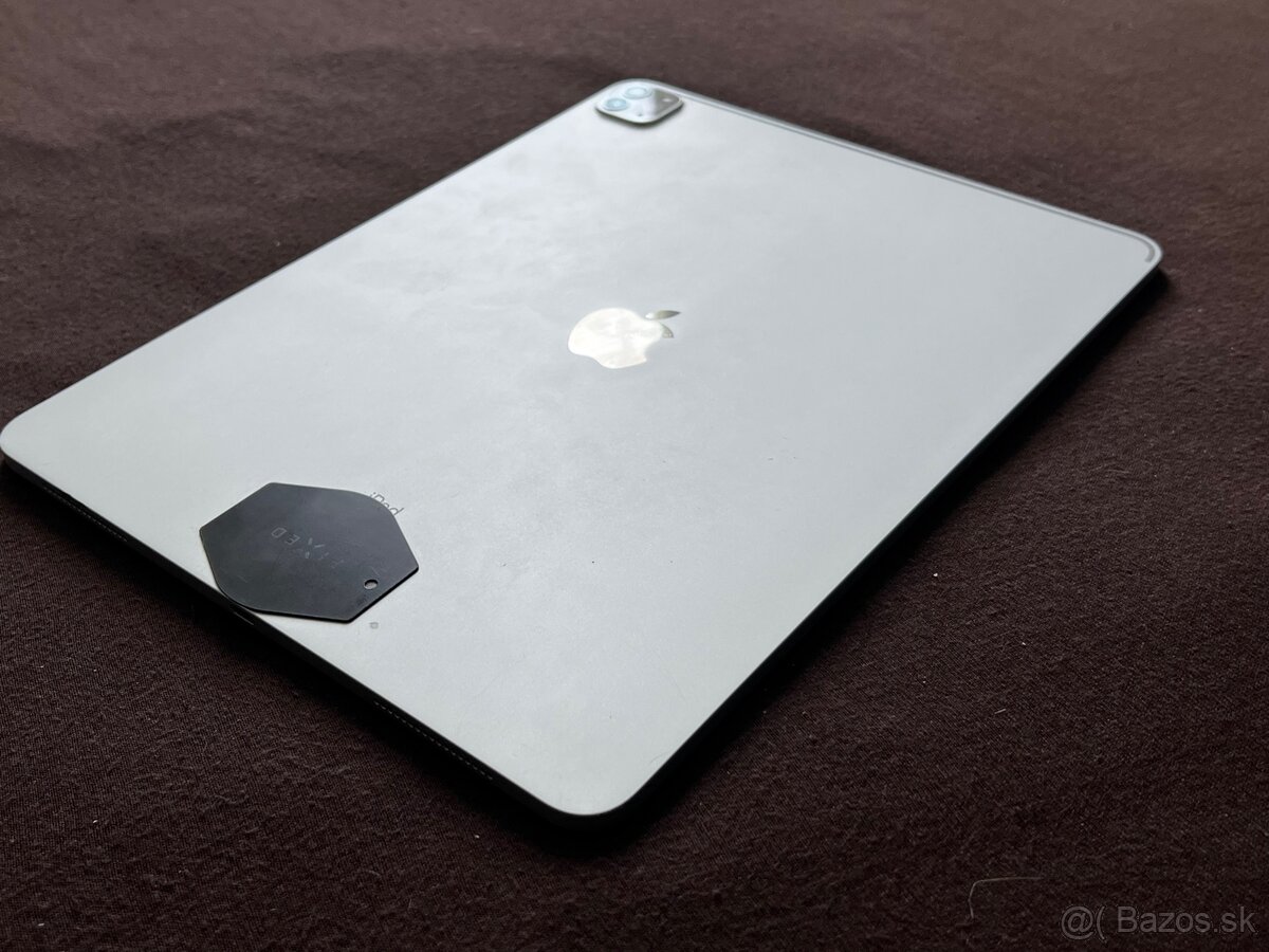 POKAZENÝ Apple iPad Pro 4 gen 12,9” 256gb - 6