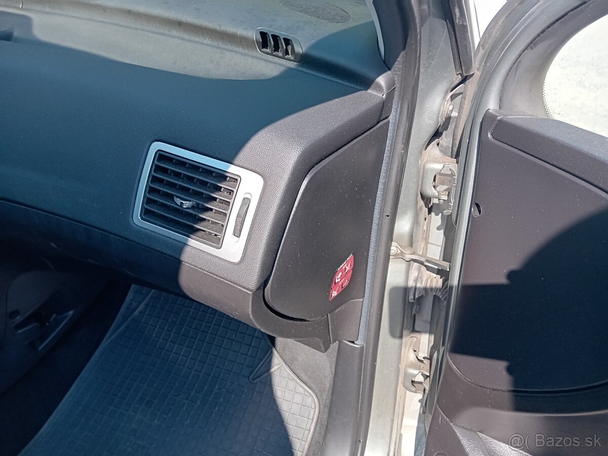 Predám Peugeot 307 sw - 6