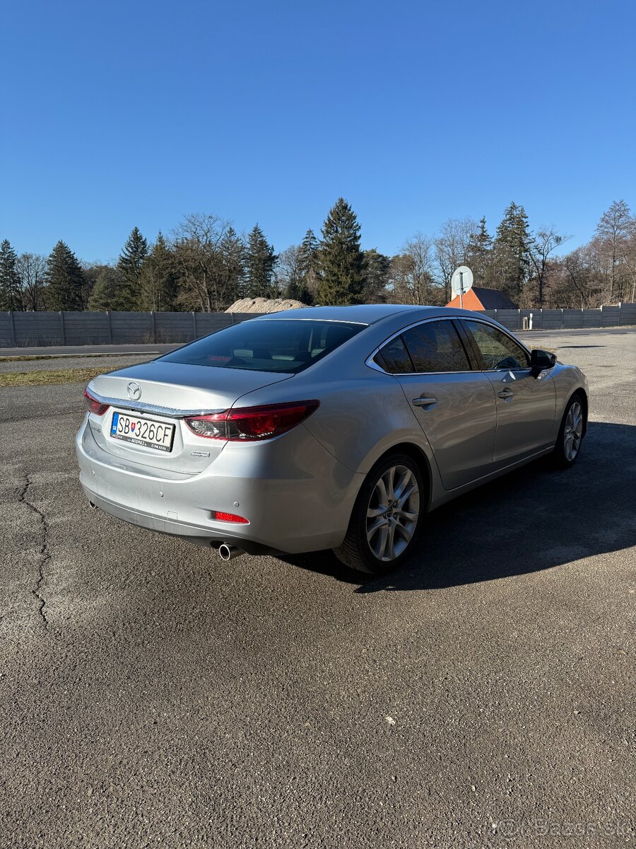 Mazda 6 - 6
