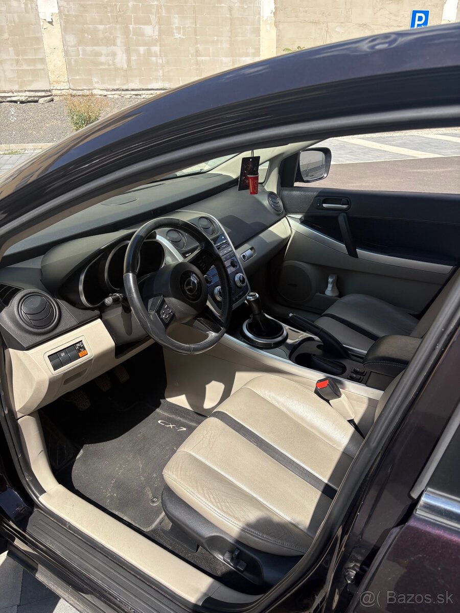 Mazda CX7 2.3 benzín 191kw - 6