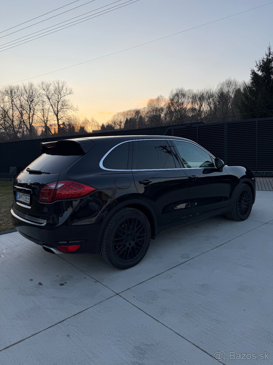 Porsche Cayenne - 6