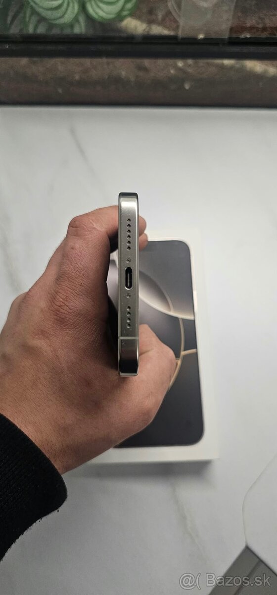 Apple Iphone 16pro max - 6
