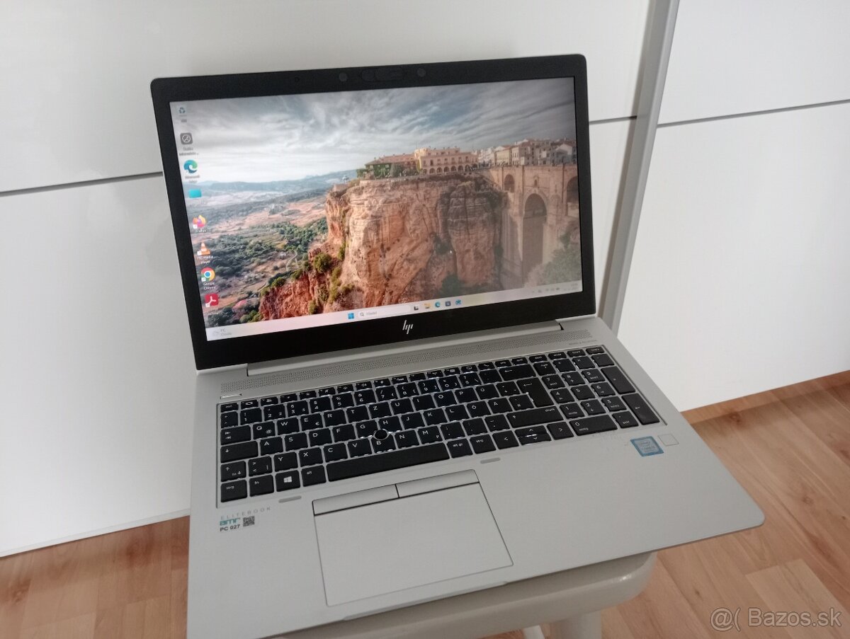 predám HP Elitebook 850 G5 , Intel Core i5 ,16gb ram , ssd - 6