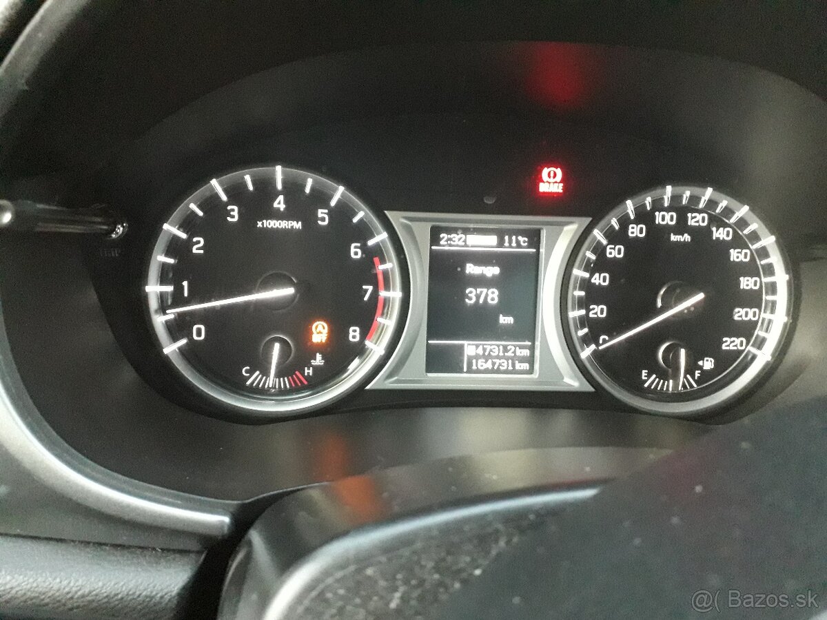 Suzuki Vitara 1.6 benzín 4x4 - 6