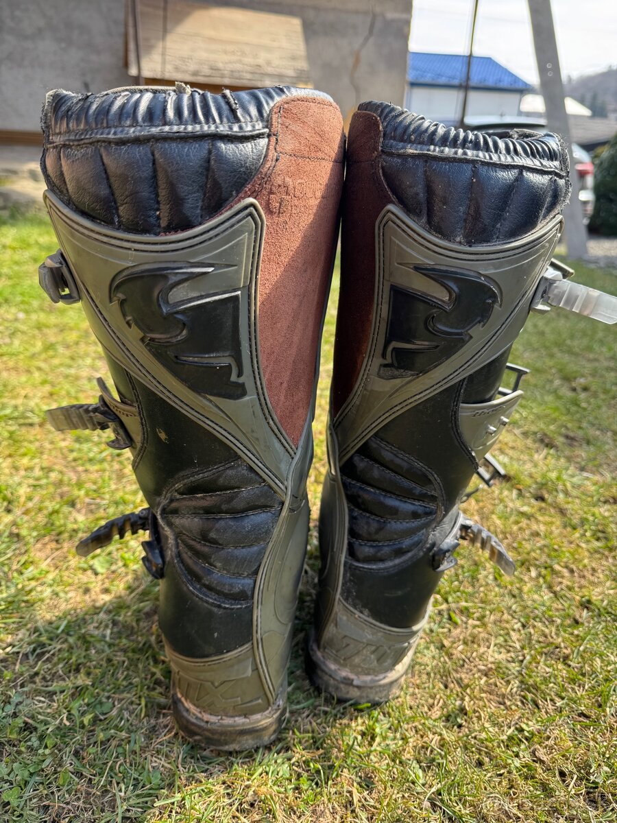 Motocrossova prilba shot - 6