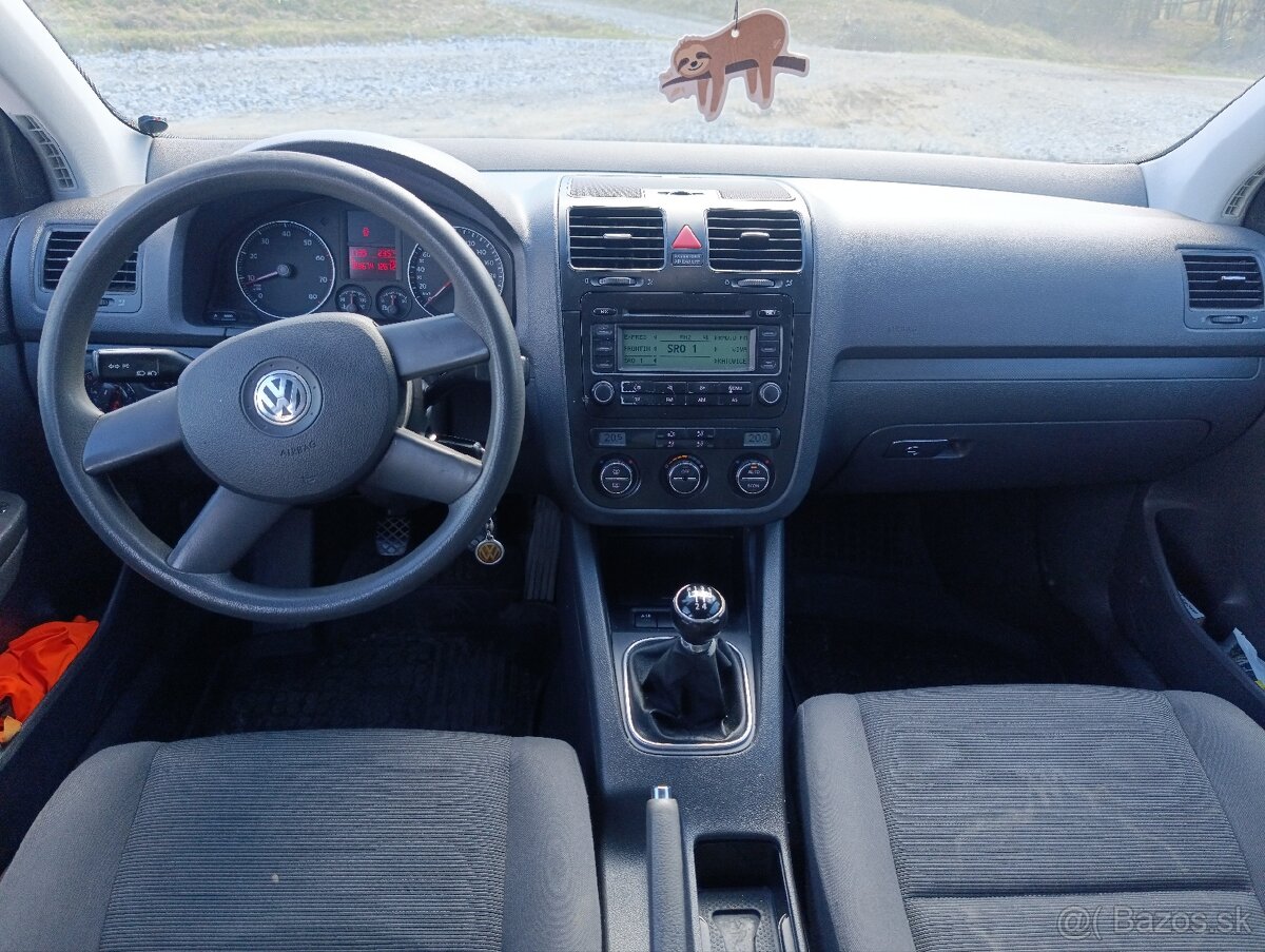Volkswagen Golf V - 6