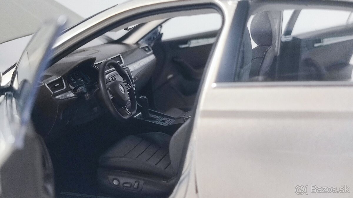 Škoda Superb 1:18 - 6