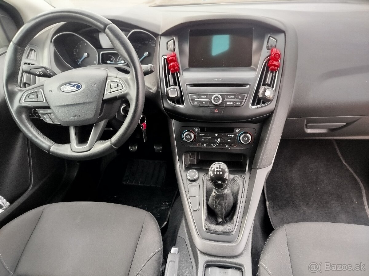 Ford FOCUS 1,0 benzin ecoboost 2018 - 6
