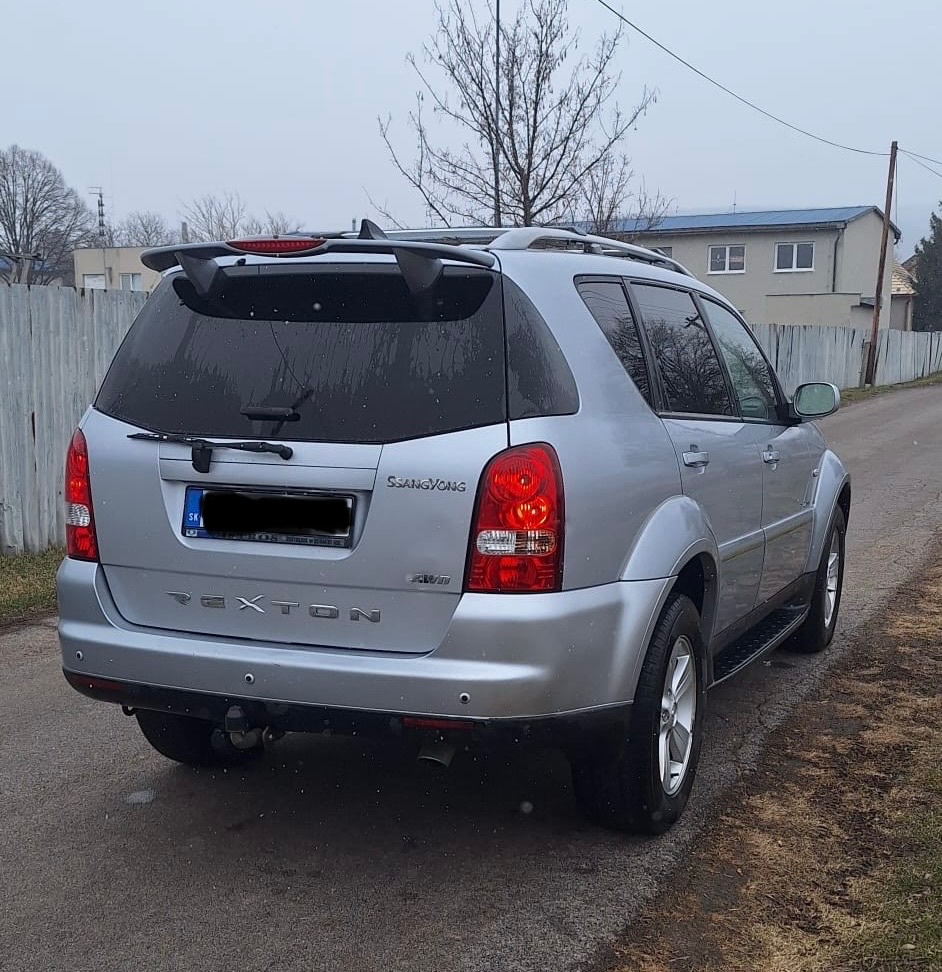 SsangYong Rexton 2.7D - 6