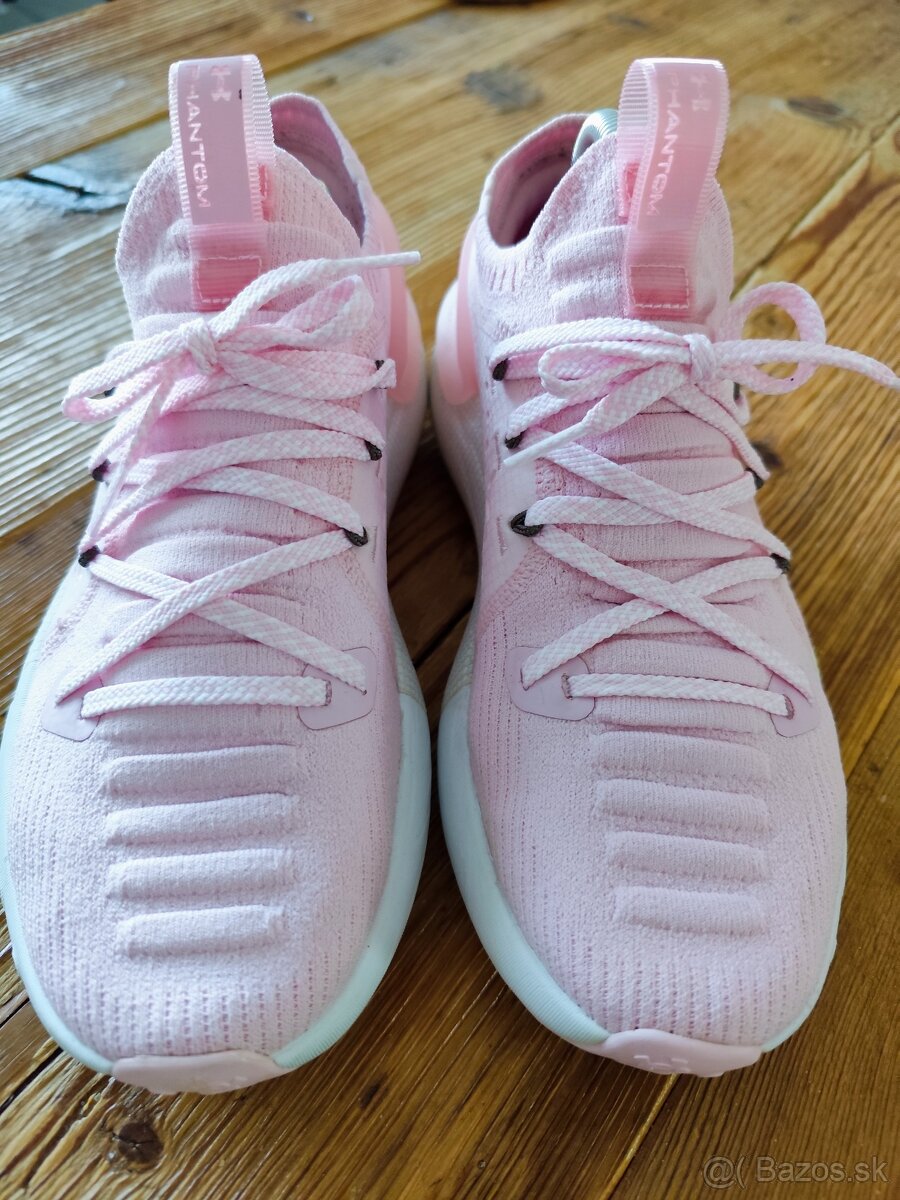 Bežecké topánky Under Armour veľkosť EUR 40, 25,5cm - 6