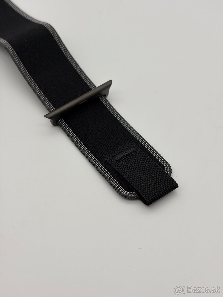 Apple Watch Black/Charcoal Trail Loop - M/L - 6
