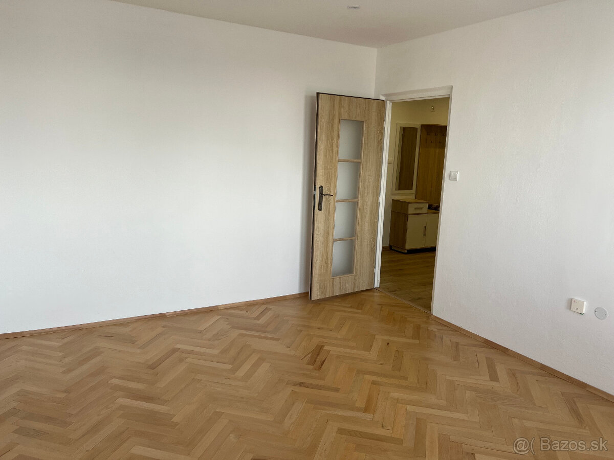 2 izb. Trenčín, ul.Bezručova - 6