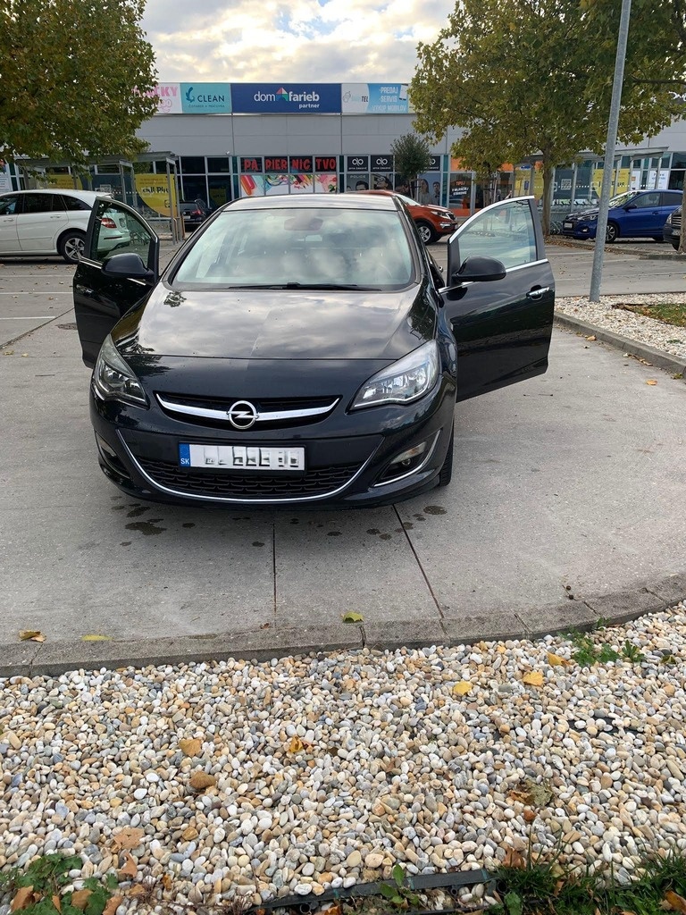 Opel Astra J Cosmo. 1.4 - 6