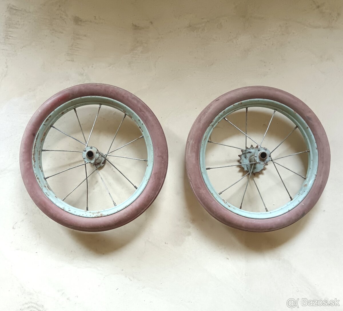 Starý kočík, kolieska, blatníky - 6