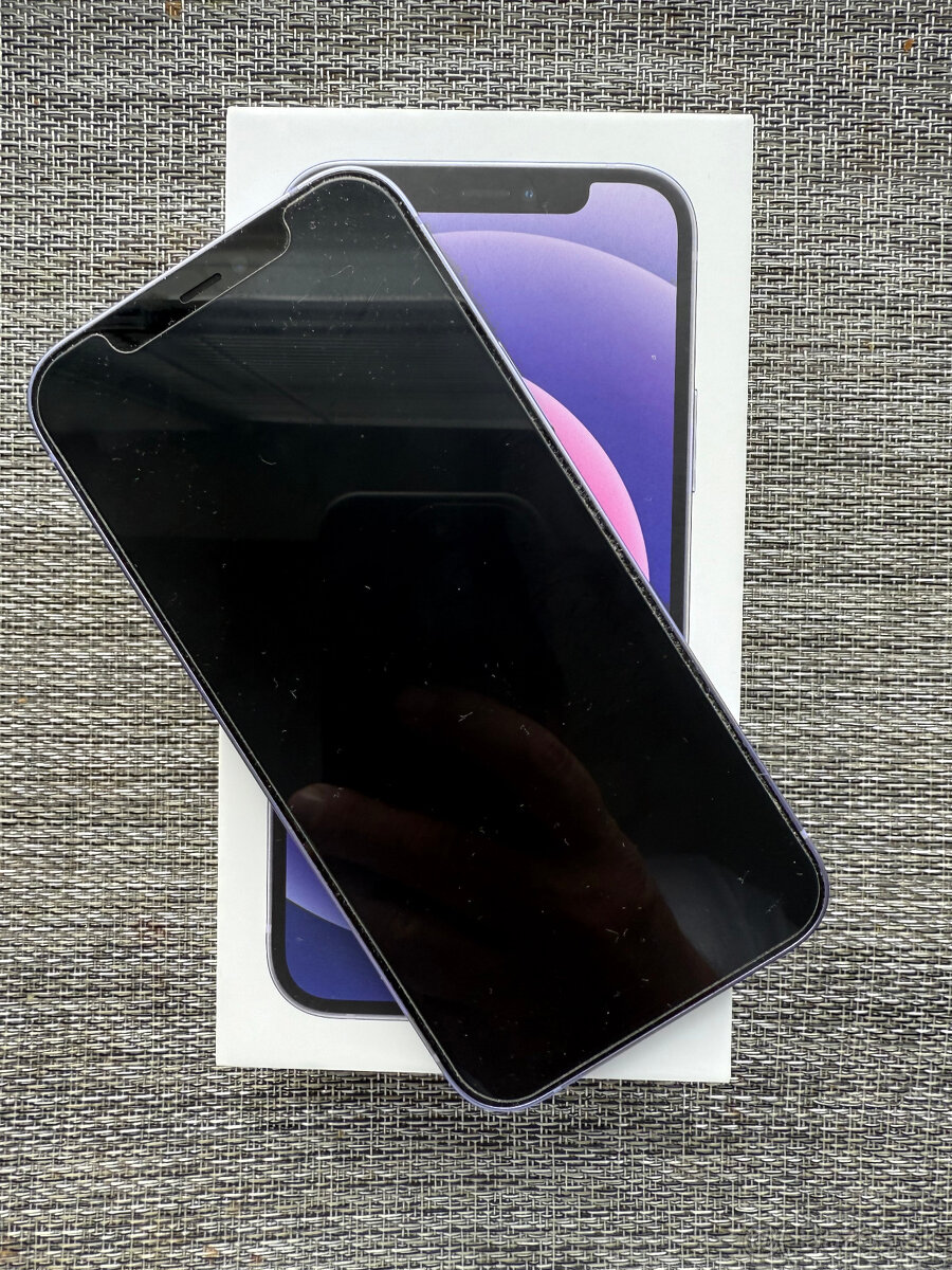 Predám iPhone 12 - 6