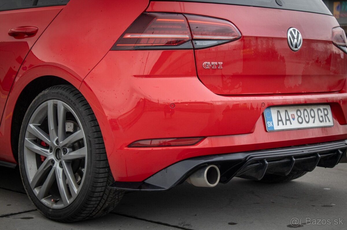 Volkswagen Golf GTI Performance 2.0 TSI 180kW - 6