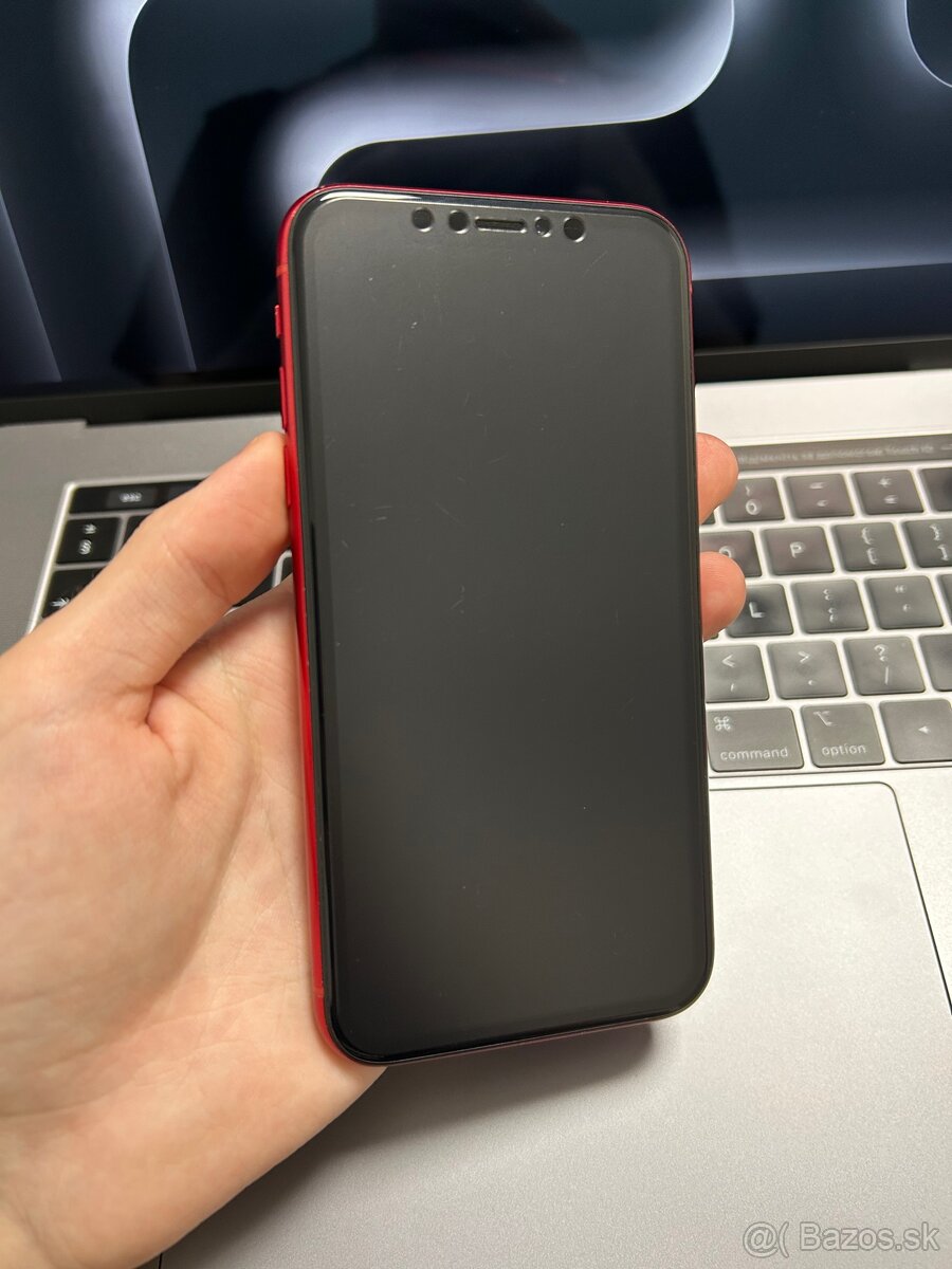 Apple iPhone XR 64GB Red - 6