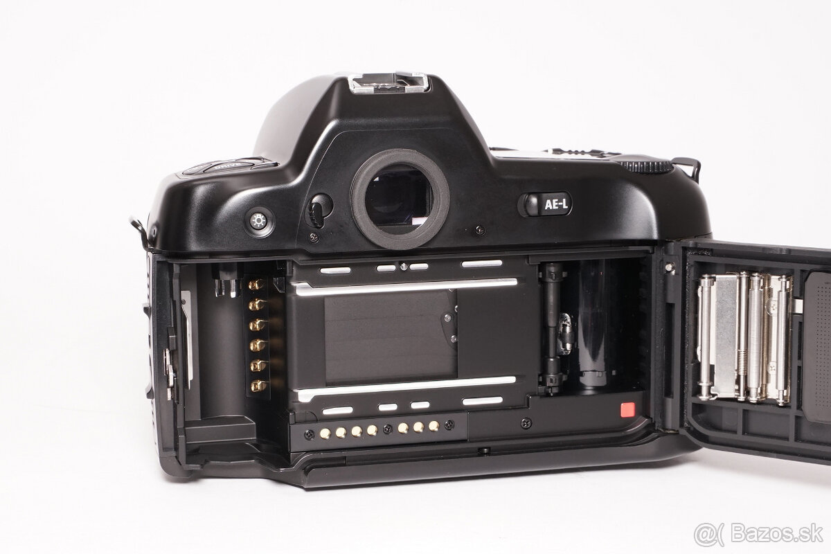 Nikon F90, Nikkor 28-70mm/3,5-4,5 - 6