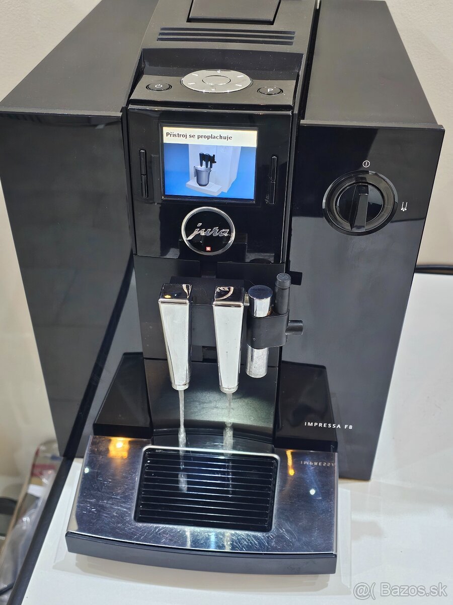 Jura IMPRESSA F8 automatický kávovar - 6