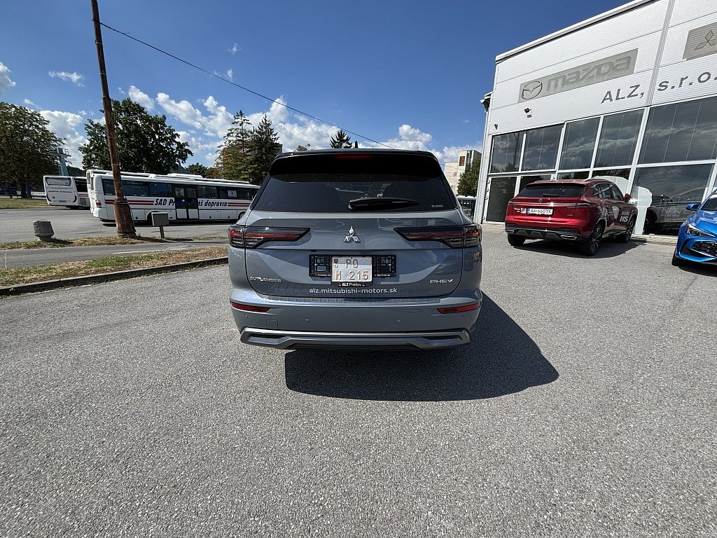 Mitsubishi Outlander PHEV INSTYLE 4x4 - 6