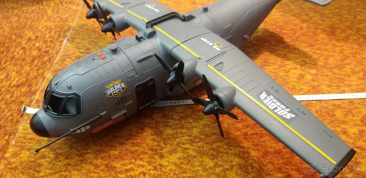 Vrtulove lietadlo velke - 6