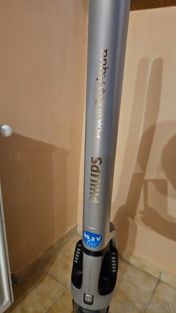 Ručný vysavac 2v1 aqua pro - 6