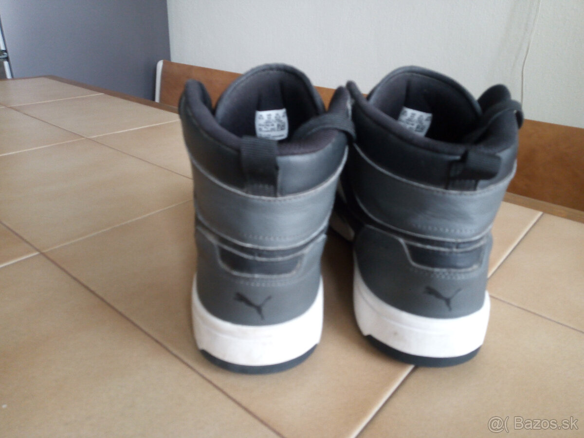 Panske vodeodolne clenkove botasky PUMA. - 6