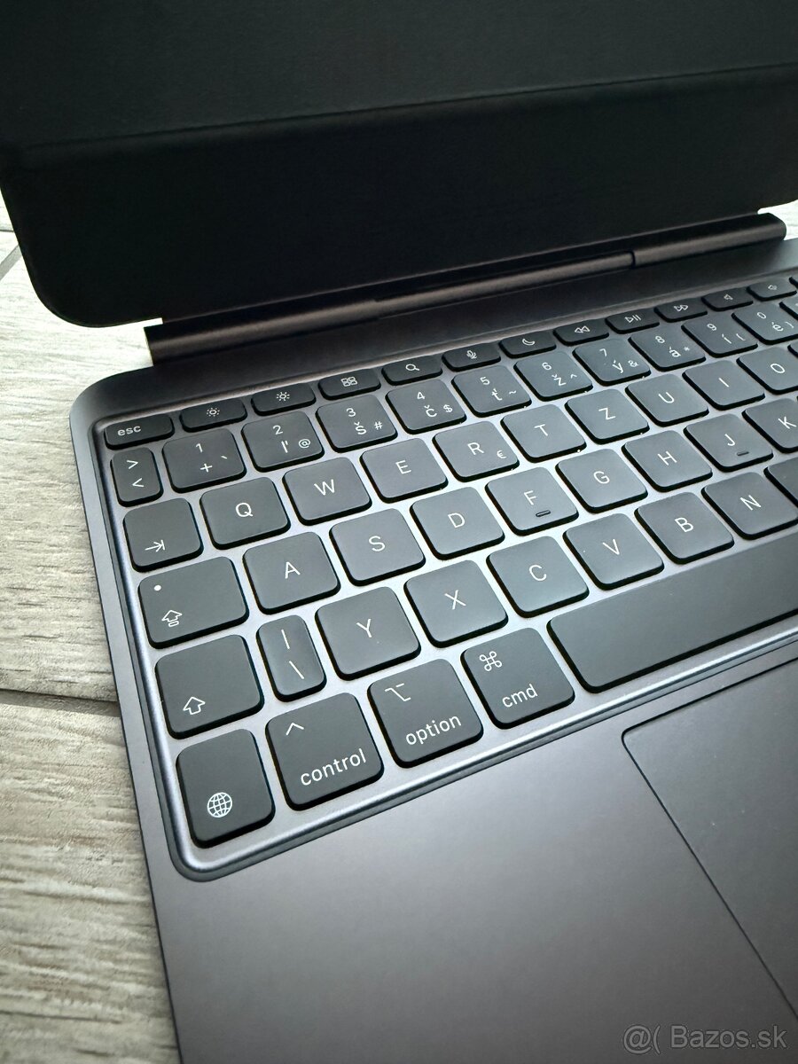 Magic Keyboard pre iPad Pro 11 black - 6