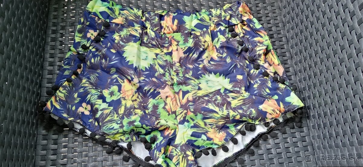 Dámske nové šortky vo farbách - 6