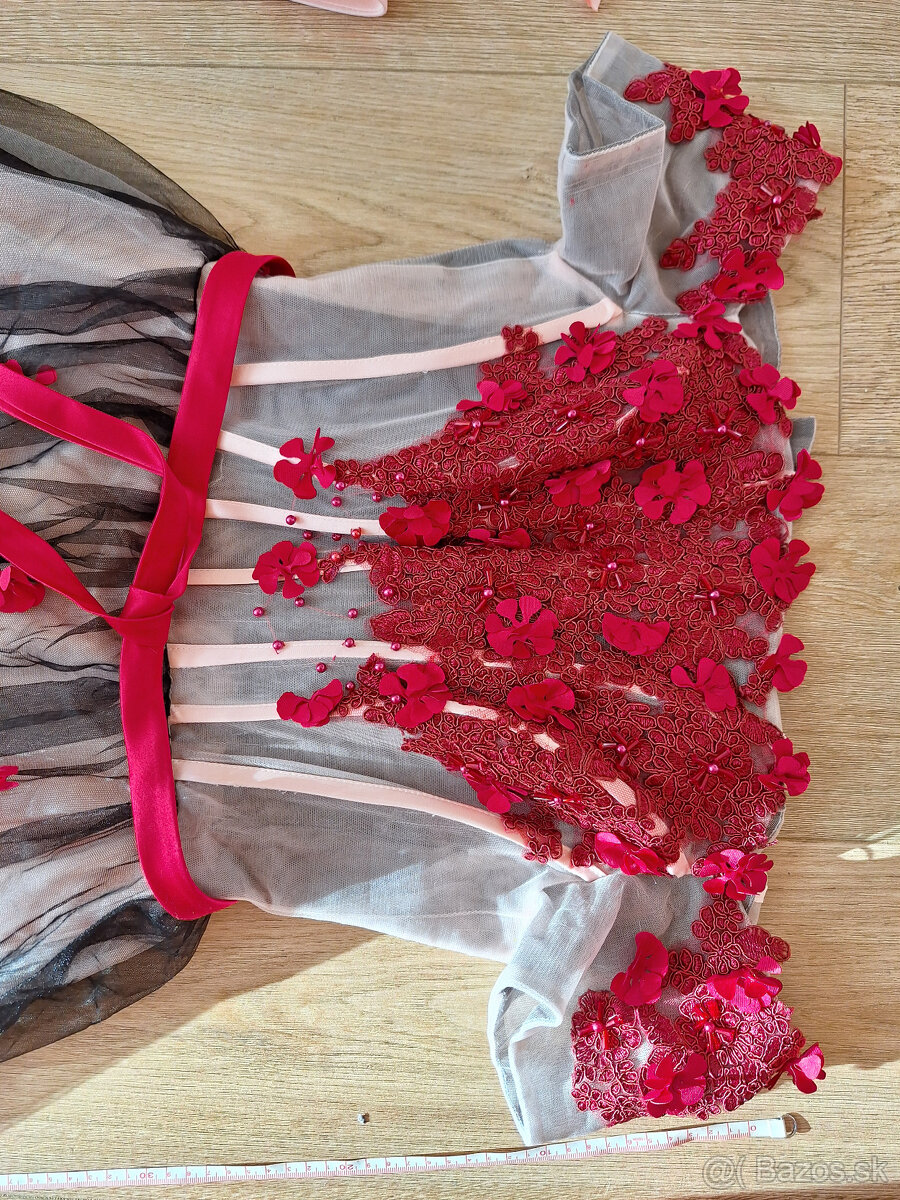 Nove plesove saty S-M vhodne aj na maskarny bal - 6