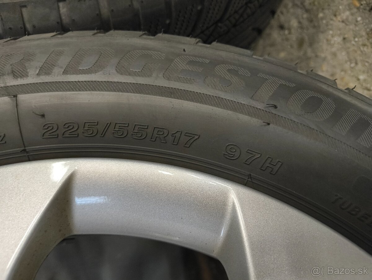 BMW 5x112 zimné 225/55 R17 F48 - 6