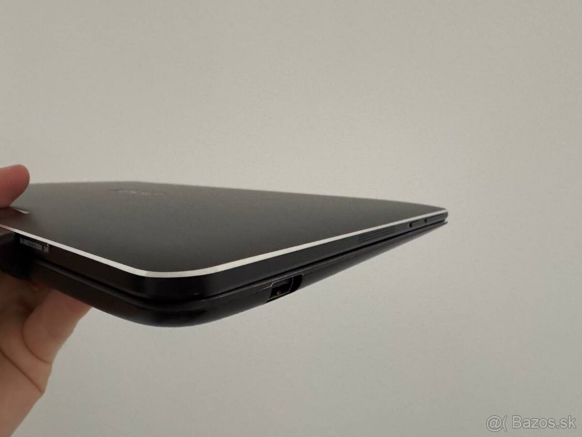 ASUS Book, 500Gb SSD M.2, 8GbRam,10hod výdrž, Celokovový - 6