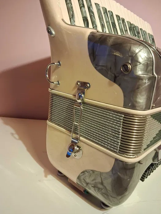 predám akordeón BORSINI - 6