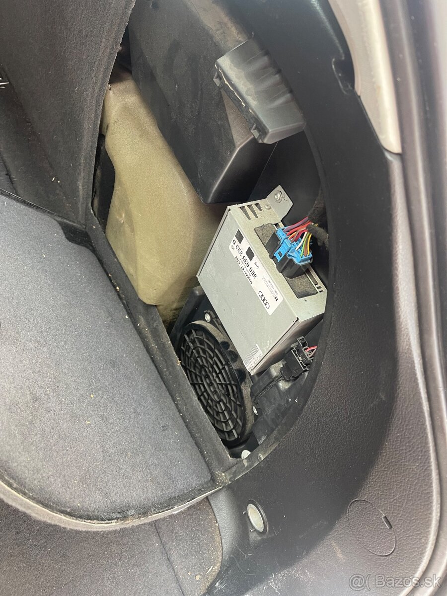 Náhradné Diely Audi a4 b7 - 6