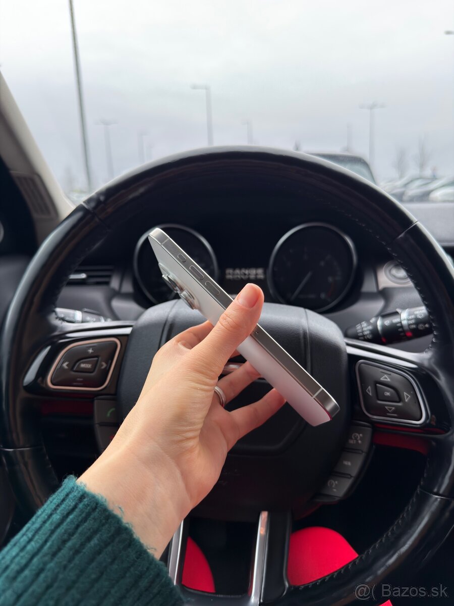 Predám iPhone 15 Pro Max 256 GB - 6