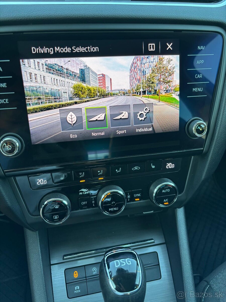 Škoda Octavia Combi 2.0 TDI Style DSG - 6