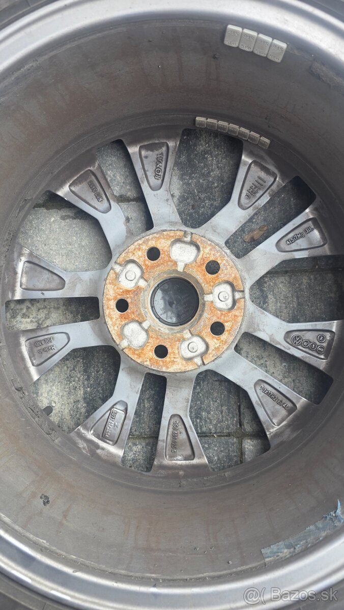 Elektróny R17 originál s pneu - 6