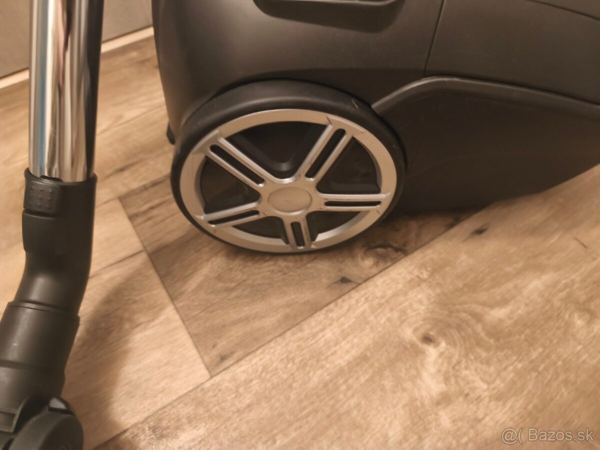 Vysávač Concept VP8290 Real Force - 6