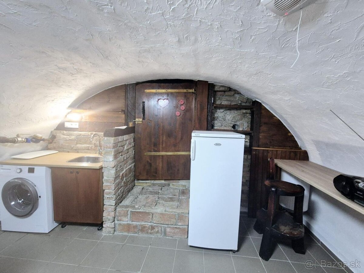 Netradičný apartmán v centre Starého Mesta - 6