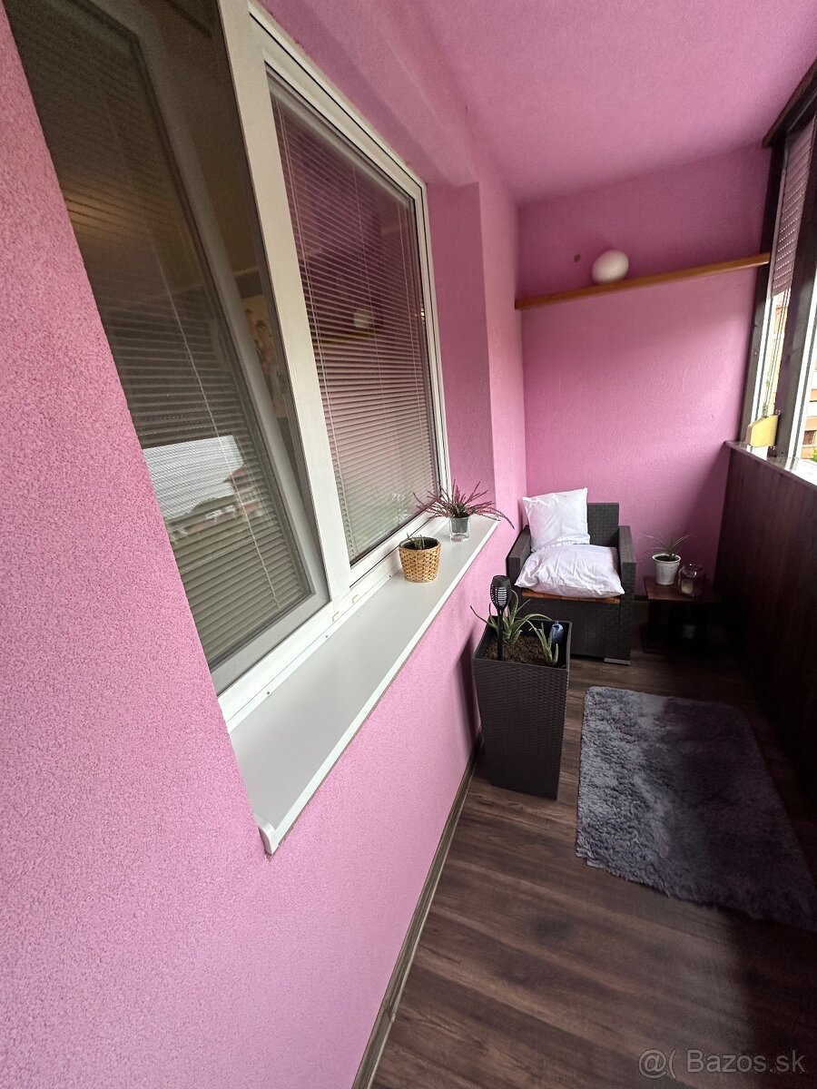 Krásny 4 izbový byt na predaj s vlastným kúrením v meste Gab - 6