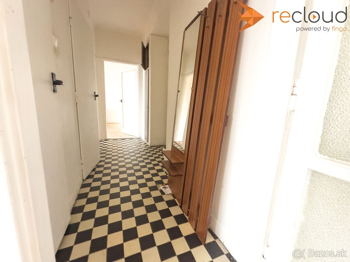 2 izbový byt v centre mesta Rimavská Sobota - nám. Š.M.Daxne - 6